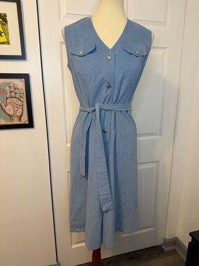 70’s Honeycomb Sleeveless Light Blue Belted Button-Front Dress